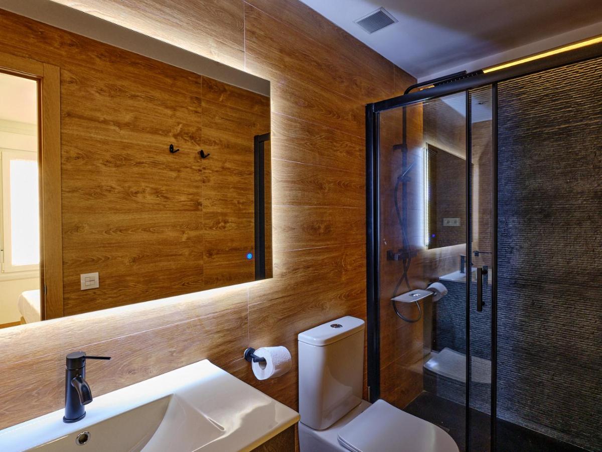 Leo Home- Bright & Centric 3 Bedrooms Apartment With Private Parking Included Malaga Exterior photo
