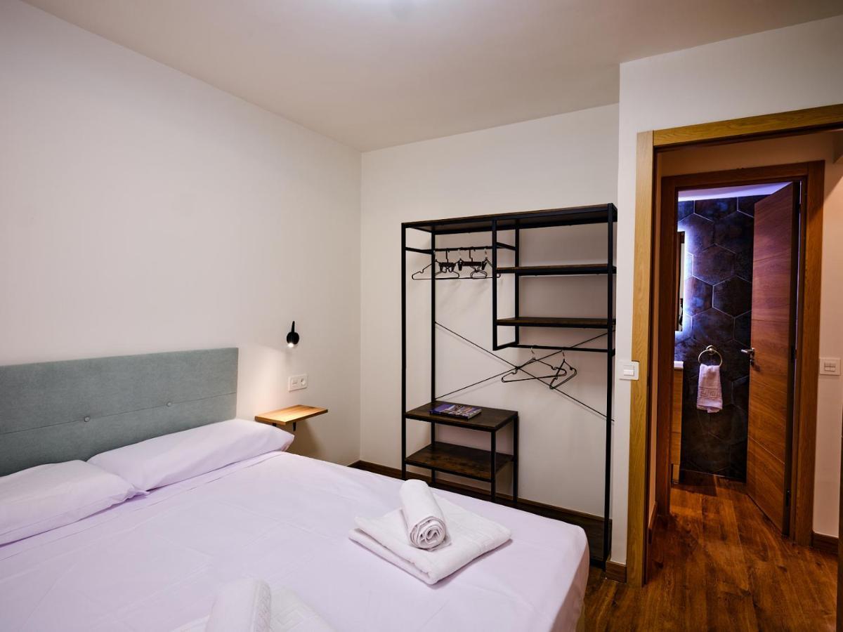 Leo Home- Bright & Centric 3 Bedrooms Apartment With Private Parking Included Malaga Exterior photo